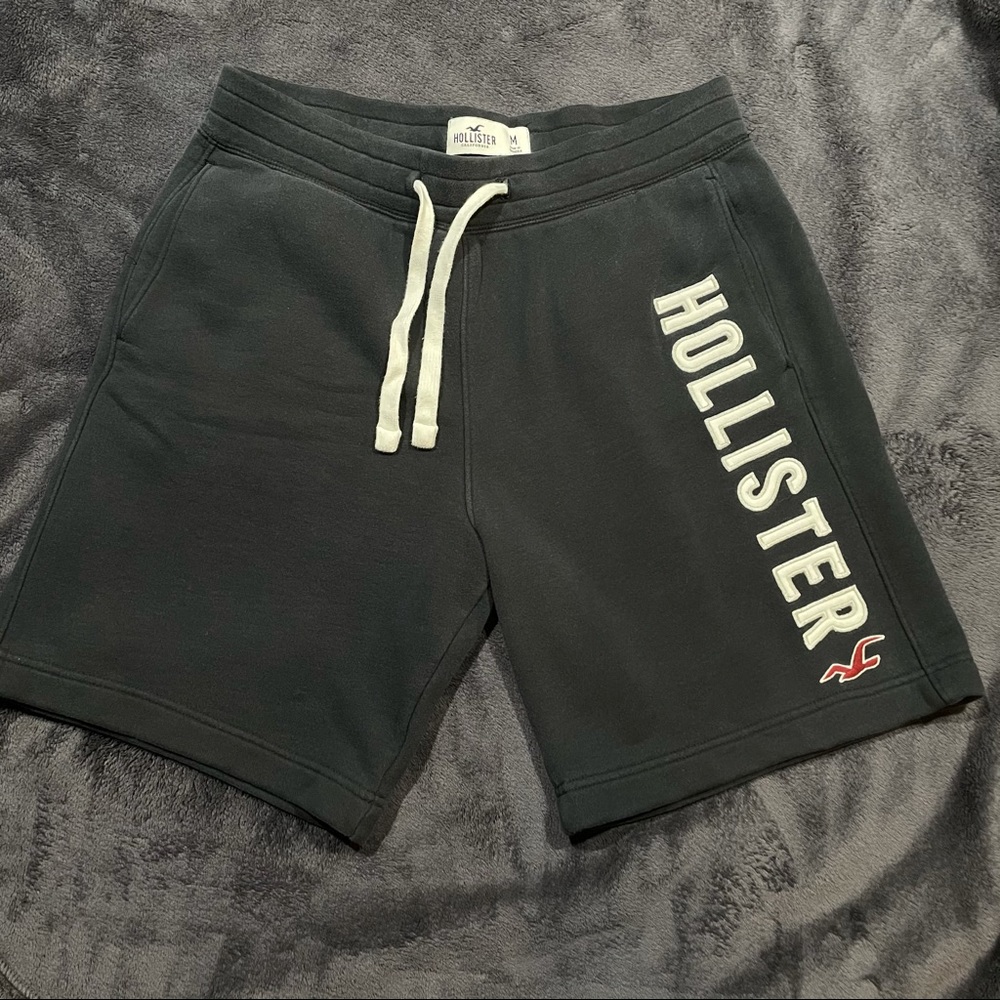 Black hollister shorts